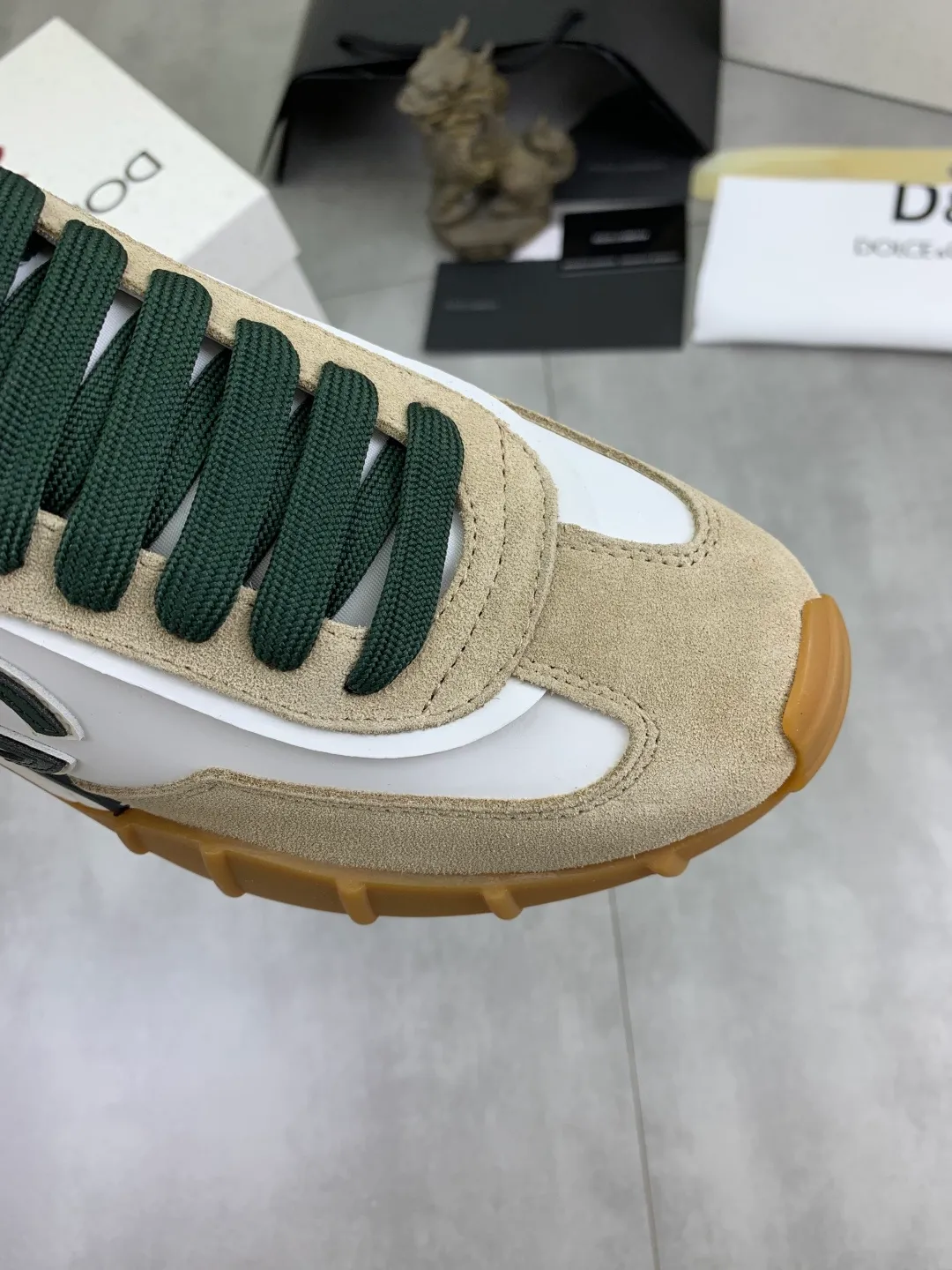 Men's men's shoes 💰P542 💰[New model] The latest hot style, top original quality, the official website synchronizes "DOLCE&GABBANA [Dolce & Gabbana] ~ High quality." The effect is low-top casual DG men's shoes, loved by many celebrities, using high-end imported first-layer calfskin splicing logo design + cowhide feet, simple and elegant, perfectly interpreting the latest inspiration of shoes, integrating classics and fashion, luxury dreams, and fashion. Suitable for drivers, light and comfortable to drive, light and breathable for outdoor travel, high-end quality, trustworthy, 5️⃣color🉑️choice! Code number: 38-46